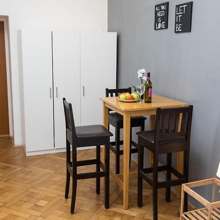 Welcome Apartments On Lublanska Prague Exterior photo